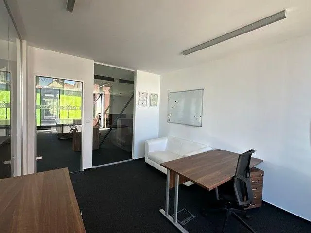 Reprezentatívny administratívny priestor na prenájom - 360 m2, Košická ul., fotografia 9