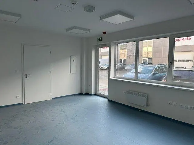 Vykurované obchodno-skladovacie a výstavné priestory na prenájom - od 450 m2, lokalita Bory., fotografia 5