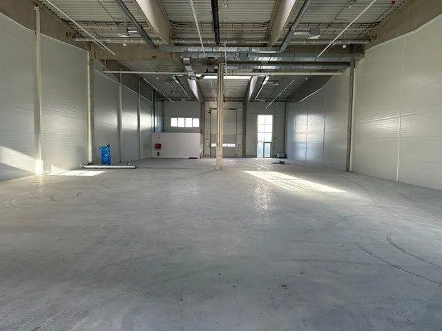 Vykurované obchodno-skladovacie a výstavné priestory na prenájom - od 450 m2, lokalita Bory., fotografia 3