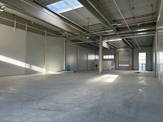 Vykurované obchodno-skladovacie a výstavné priestory na prenájom - od 450 m2, lokalita Bory., fotografia 2