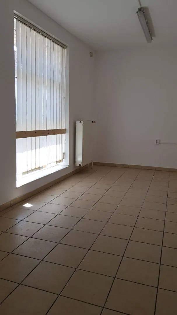 Predám komerčnú budovu komplet prenajatú v centre Nitry., fotografia 12