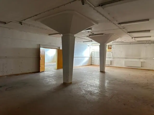 Vykurovaný skladový priestor s vodou - 275 m2, Kukučínova ul., fotografia 5