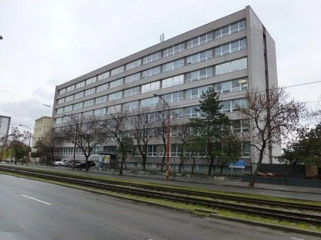 Kancelárske priestory s umývadlom - od 15 m2, Račianska ul., fotografia 12