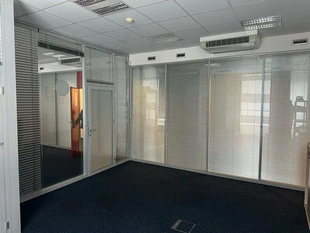 Reprezentatívne kancelárske priestory v budove Omnipolis na prenájom - od 20 m2, Tomášikova ul.