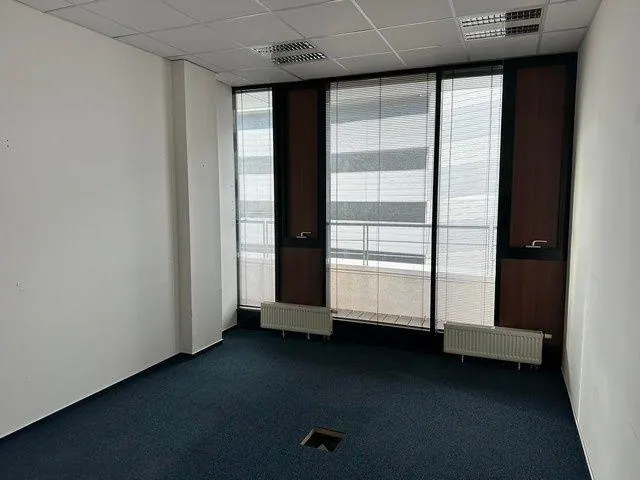 Reprezentatívne kancelárske priestory v budove Omnipolis na prenájom - od 20 m2, Tomášikova ul., fotografia 9