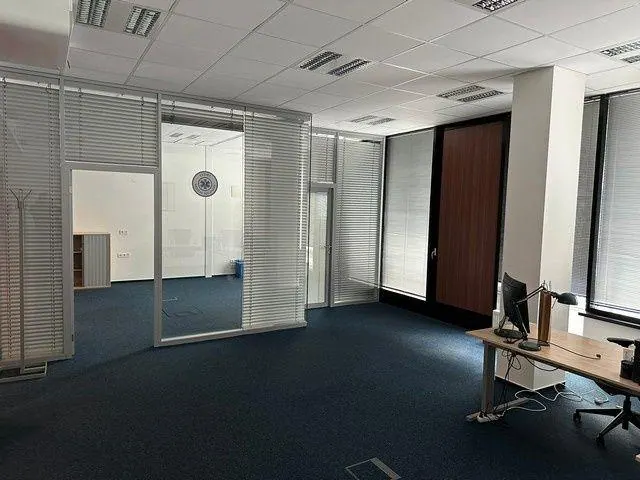 Reprezentatívne kancelárske priestory v budove Omnipolis na prenájom - od 20 m2, Tomášikova ul., fotografia 5
