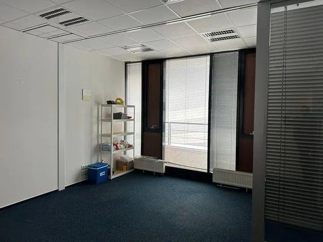 Reprezentatívne kancelárske priestory v budove Omnipolis na prenájom - od 20 m2, Tomášikova ul., fotografia 3