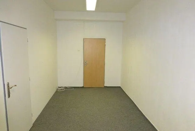 Dvojkancelária s parkovacím miestom zdarma - 52,10 m2, Račianska ul., fotografia 8