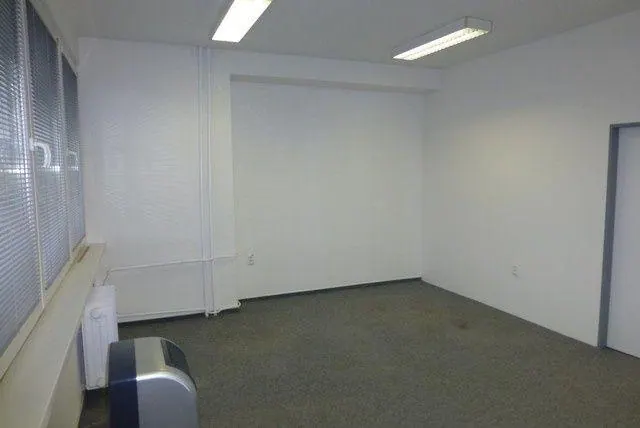 Dvojkancelária s parkovacím miestom zdarma - 52,10 m2, Račianska ul., fotografia 3