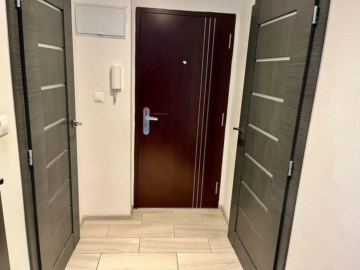 2 izbový byt v centre Nitry pri parku (tehlová bytovka), fotografia 5