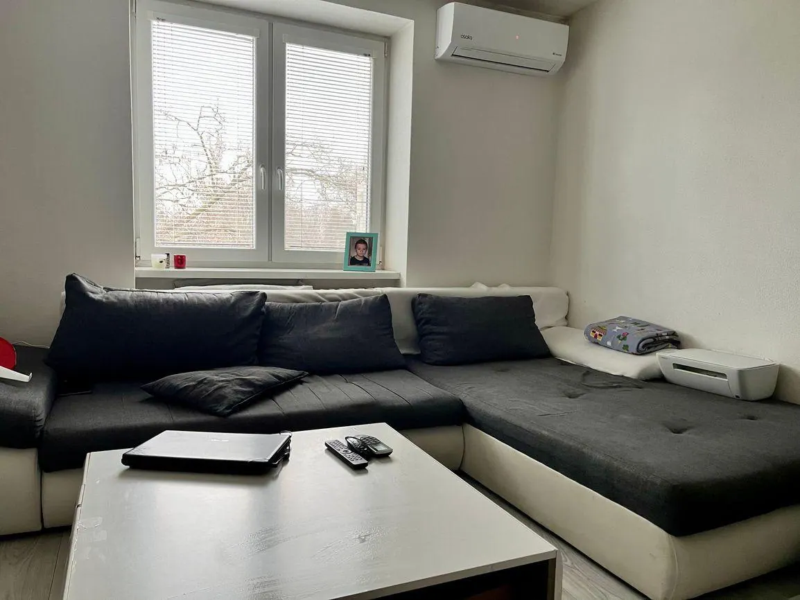2 izbový byt v centre Nitry pri parku (tehlová bytovka), fotografia 4