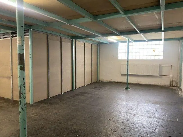 Menšie skladové priestory na prenájom - od 2 m2 do 52 m2, ul. Stará Vajnorská., fotografia 3