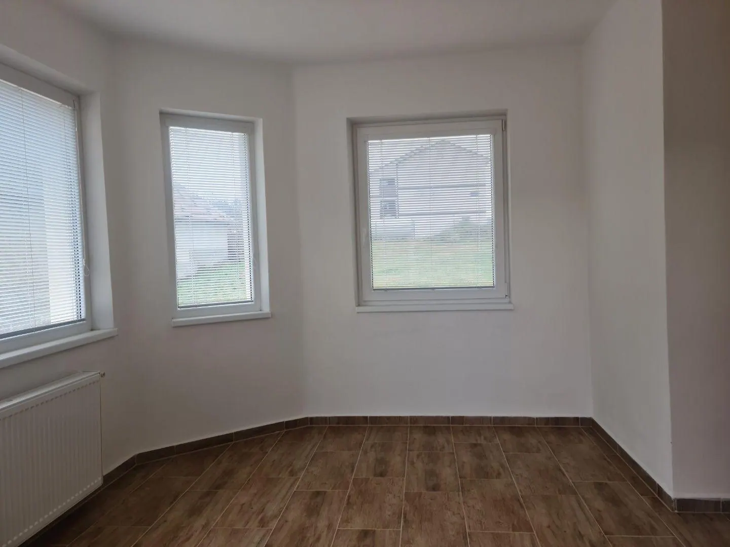 Predaj 4 izb. RD kompletná rekonštrukcia, Podhájska, fotografia 11