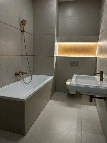 Kompletne zrekonštruovaný, klimatizovaný 4i byt na predaj - 102 m2, v Starom meste., fotografia 16