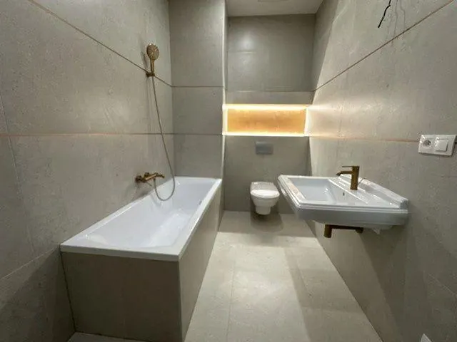 Kompletne zrekonštruovaný, klimatizovaný 4i byt na predaj - 102 m2, v Starom meste., fotografia 17