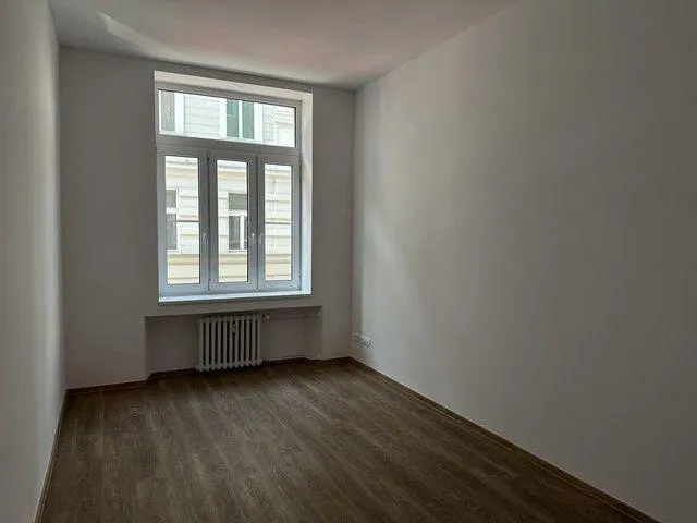 Kompletne zrekonštruovaný, klimatizovaný 4i byt na predaj - 102 m2, v Starom meste., fotografia 13
